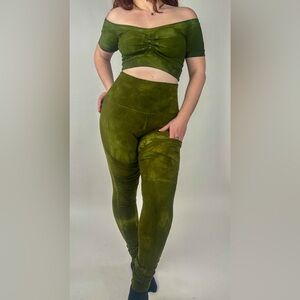 Blossoming Bumble CUSTOM Vanguard Leggings